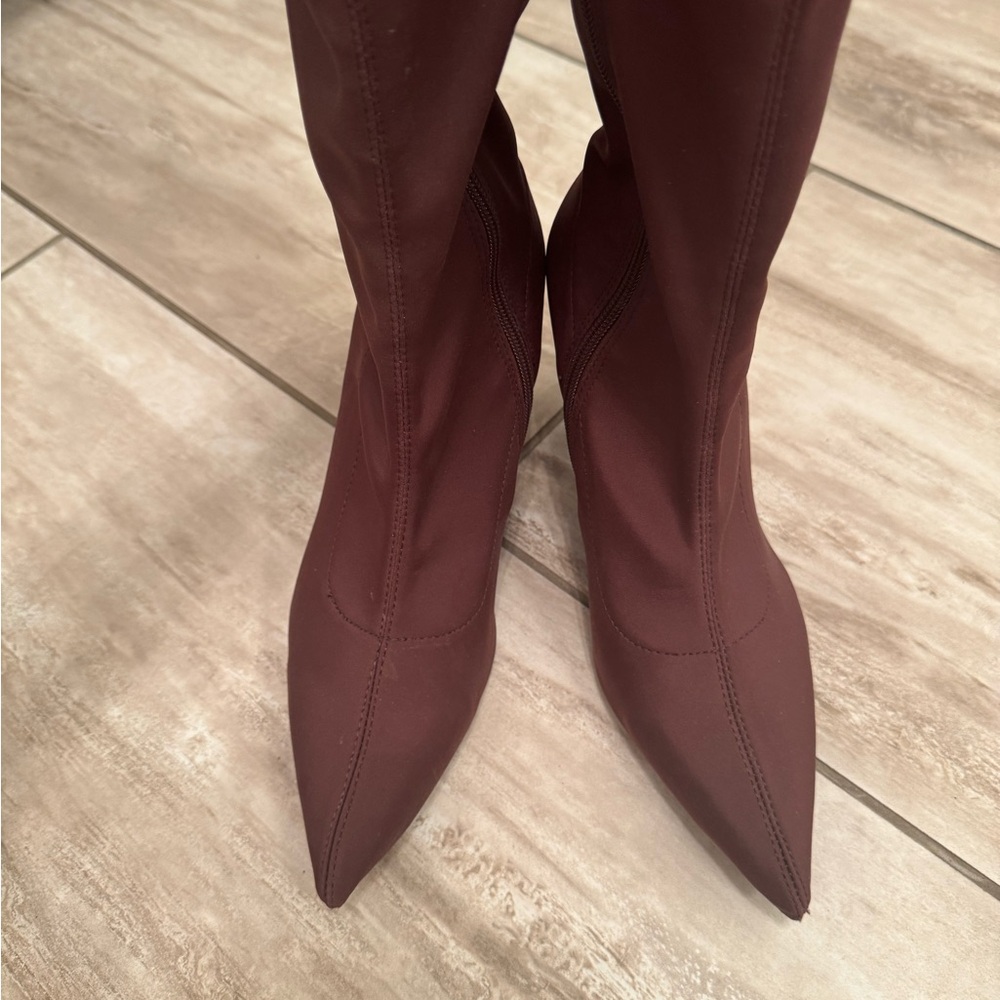 Elegant Brown Women's Boots